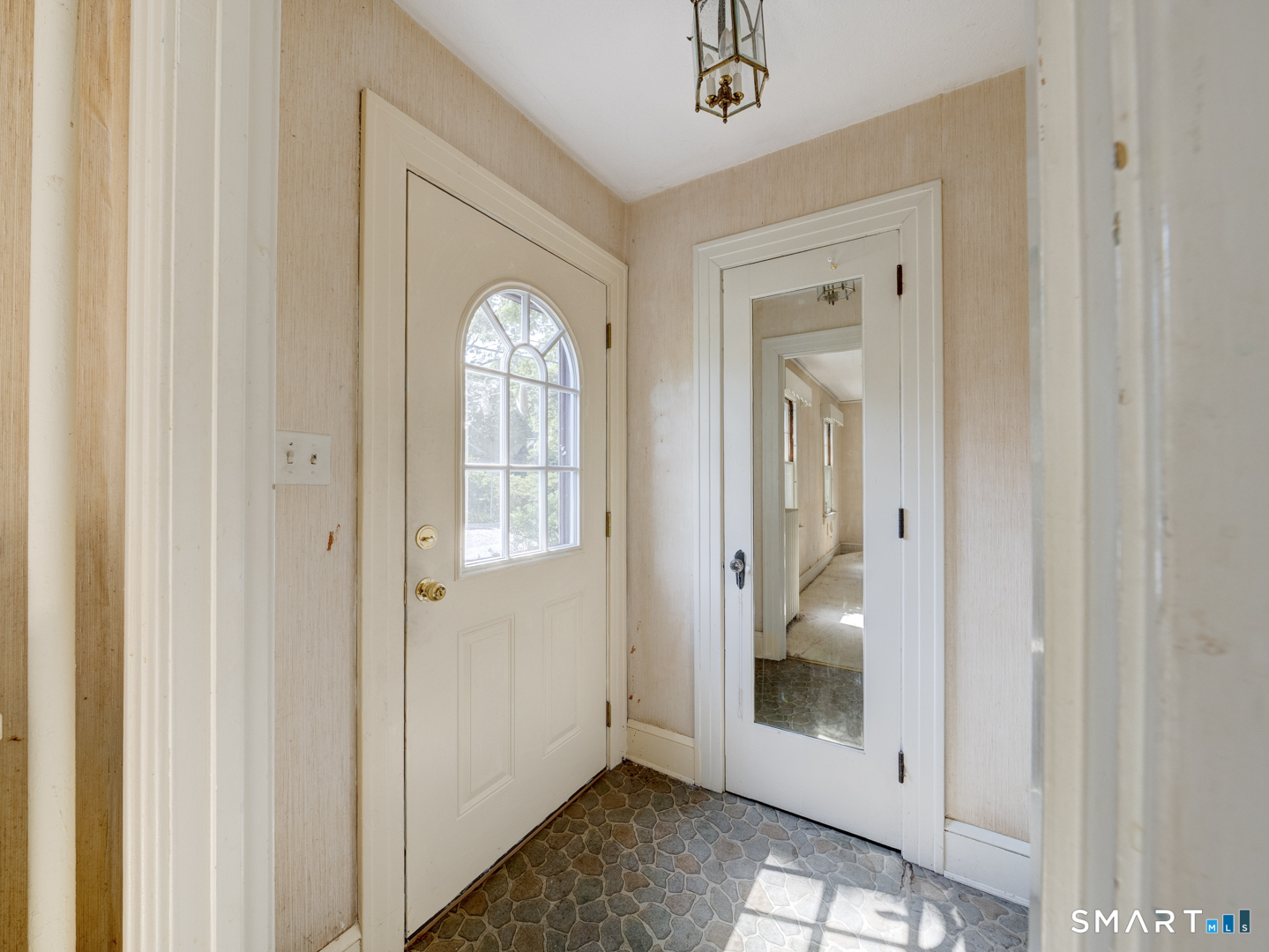 257 Walnut Street Windham, CT 06226 - Photo 9 of 39