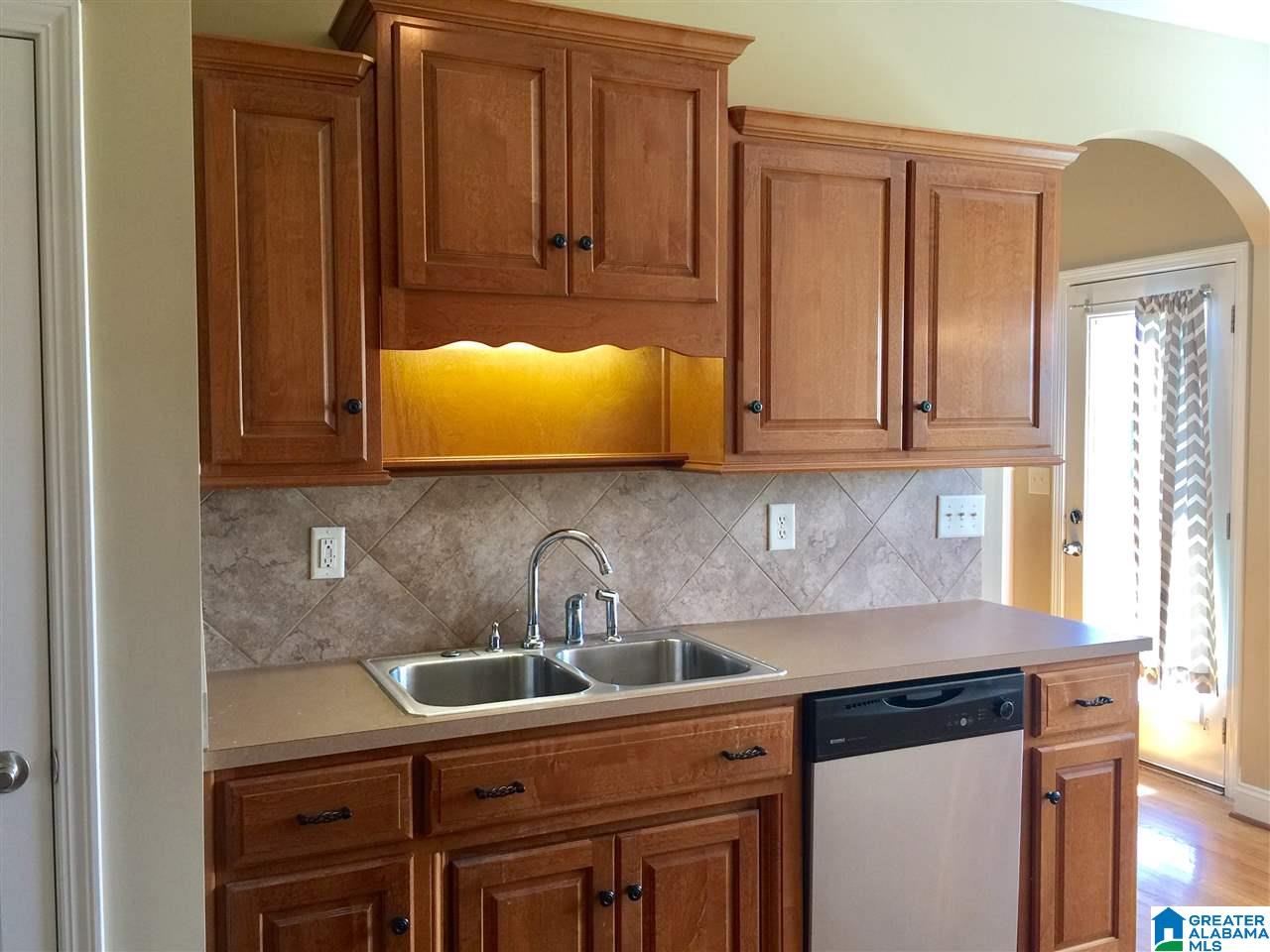 1811 Parc Ridge Circle Warrior, AL 35180 - Photo 16 of 36