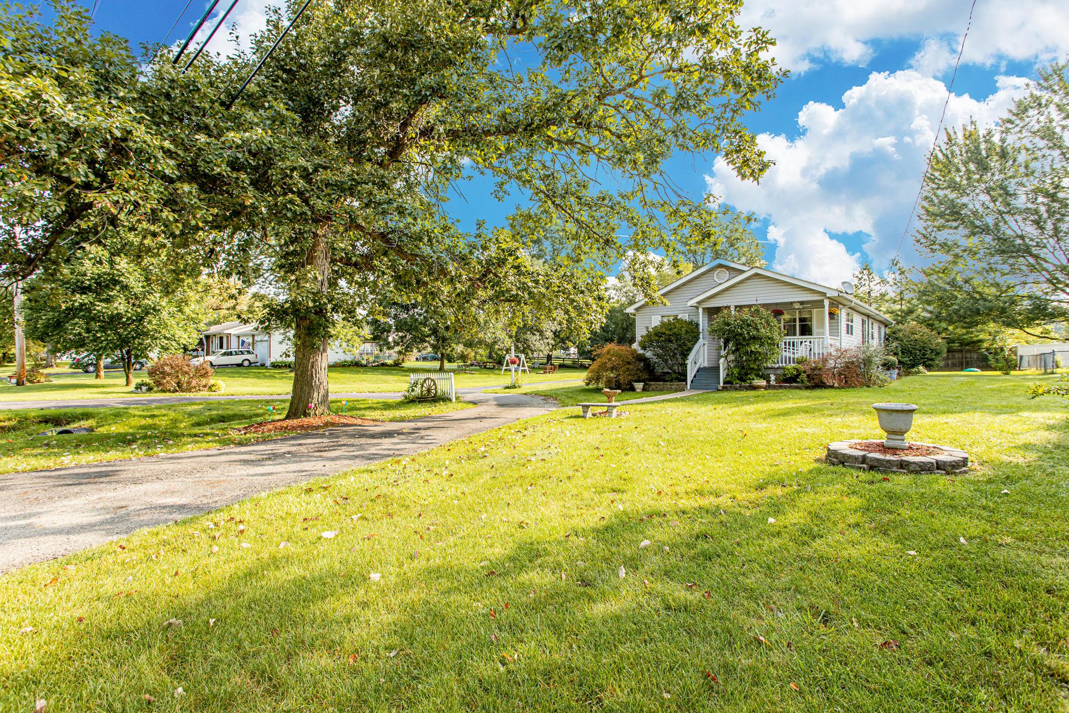 6973 Taylor Road Southwest Reynoldsburg, OH 43068 - Photo 3 of 27 Gallery Image 3