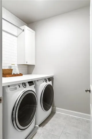 a view of a backyard with garden