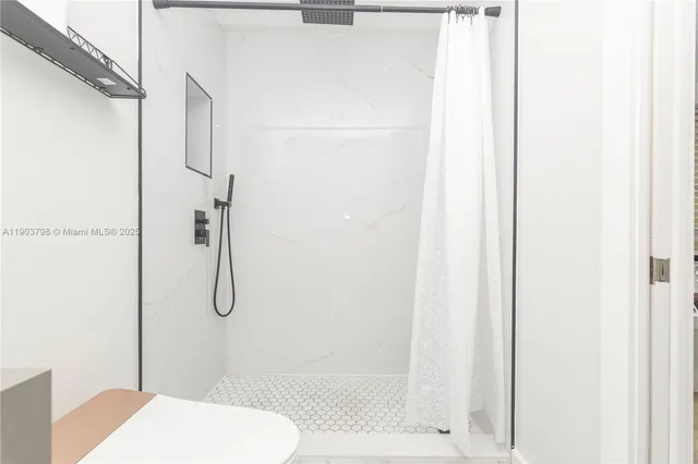 $8,500 | 2360 Southwest 12th Street, Miami, FL 33135