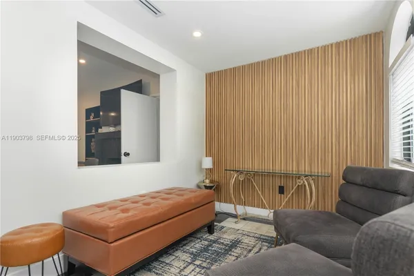 $8,500 | 2360 Southwest 12th Street, Miami, FL 33135