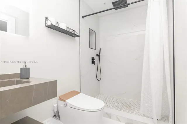 $8,500 | 2360 Southwest 12th Street, Miami, FL 33135