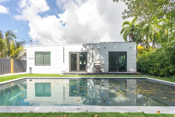 $8,500 | 2360 Southwest 12th Street, Miami, FL 33135