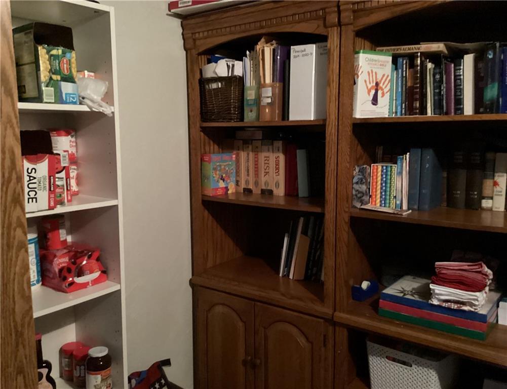 5719 Halchess Street Pittsburgh, PA 15207 - Photo 21 of 25 a view of furniture and workspace