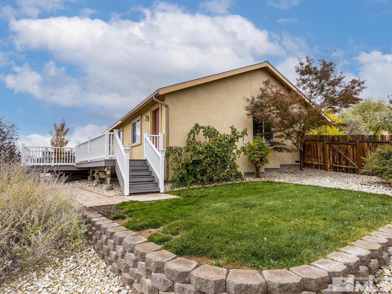 160 Hoge Road Reno, NV 89506 - Photo 16 of 19 a view of a house with backyard and sitting area