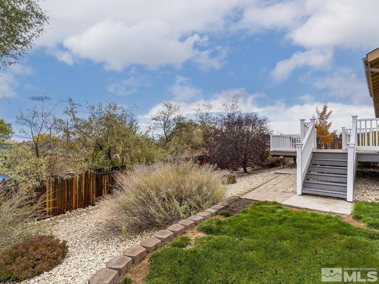 160 Hoge Road Reno, NV 89506 - Photo 17 of 19 a view of a backyard