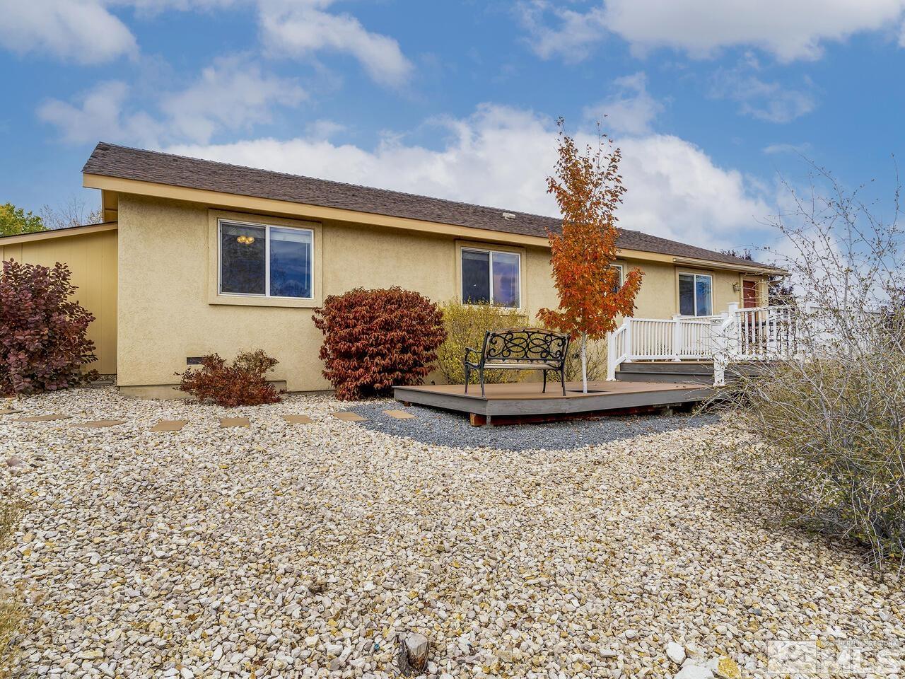 160 Hoge Road Reno, NV 89506 - Photo 19 of 19 a view of a house with backyard and garden