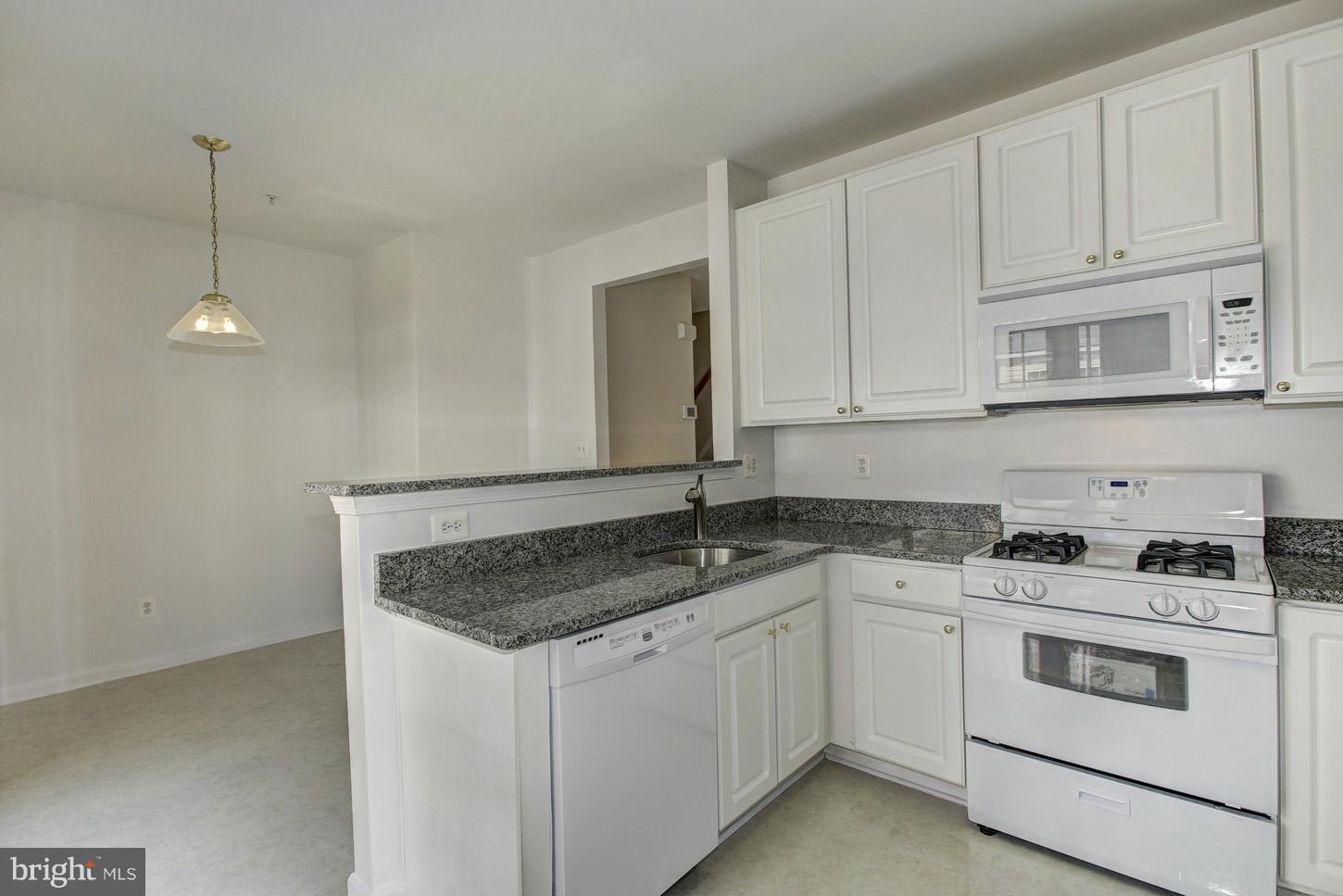 115 Rabbit Chase Drive Laurel, MD 20724 - Photo 4 of 16 Kitchen