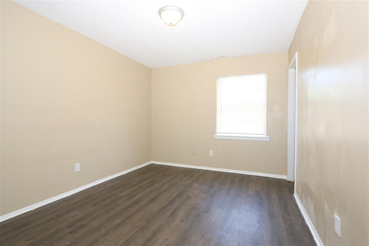 1158 Fiber Road Memphis, TN 38109 - Photo 11 of 12