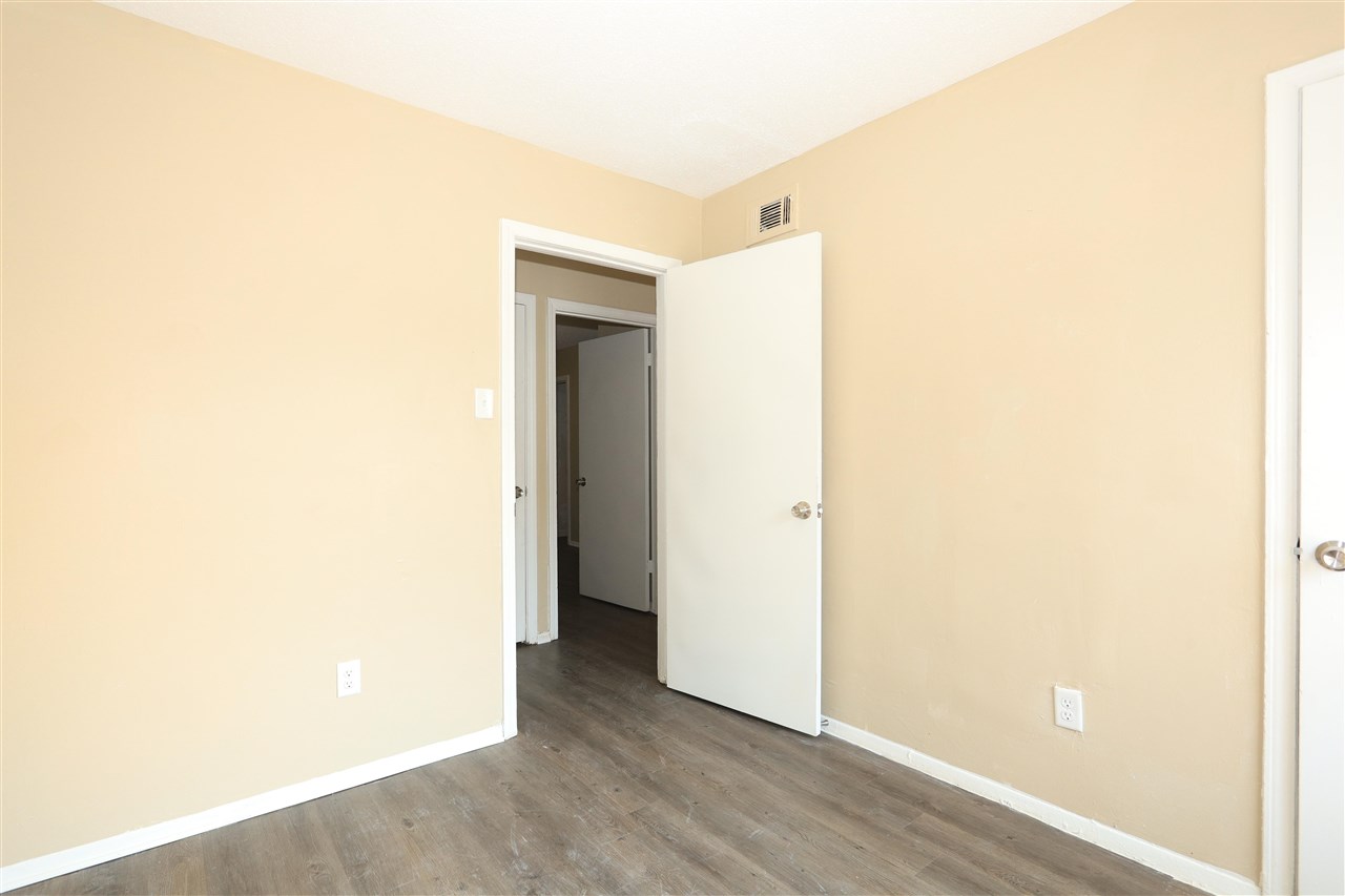 1158 Fiber Road Memphis, TN 38109 - Photo 8 of 12