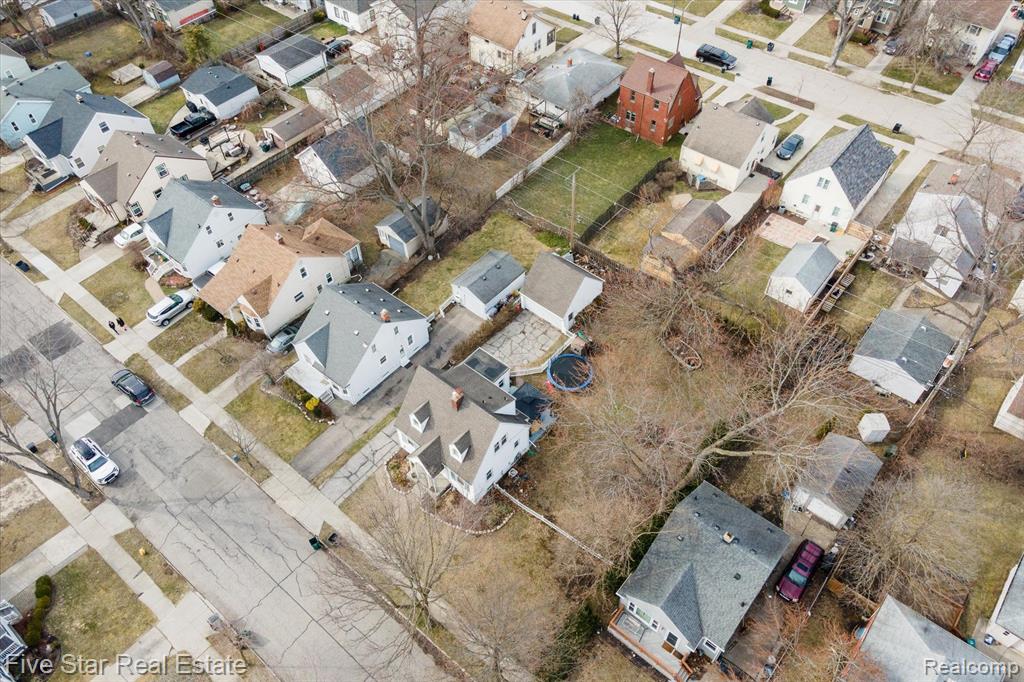 948 Columbia Road Berkley, MI 48072 - Photo 4 of 8