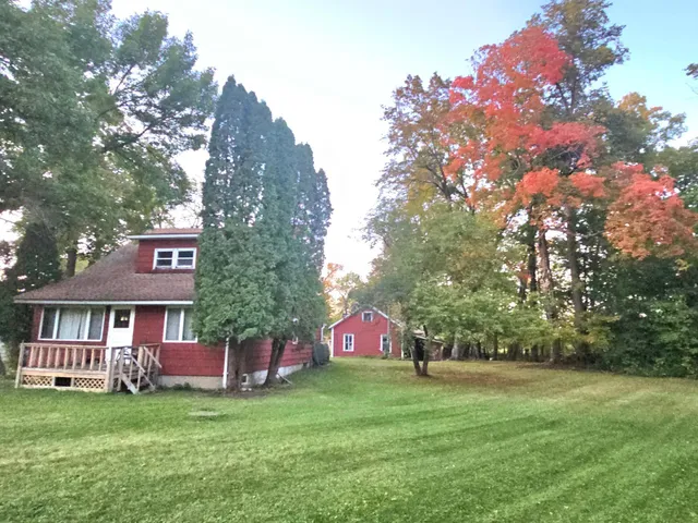 $299,000 | 920 East Evergreen Street, Isle, MN 56342