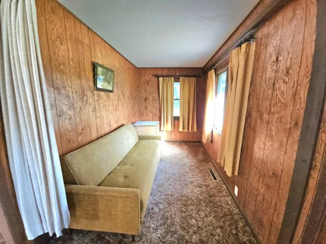 $299,000 | 920 East Evergreen Street, Isle, MN 56342