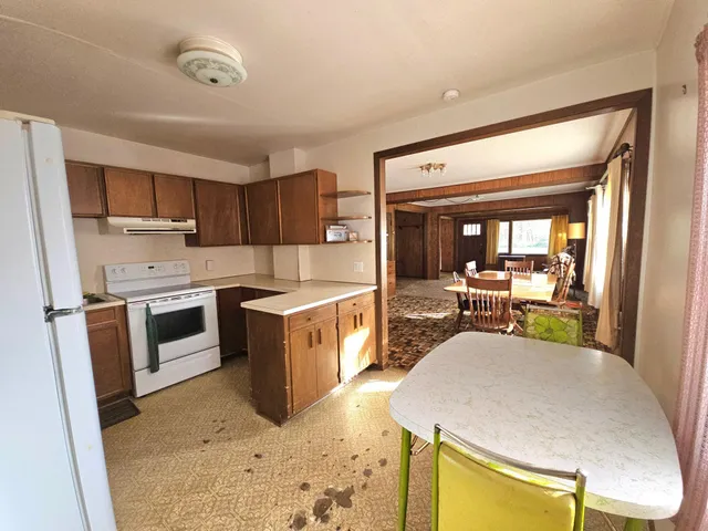 $299,000 | 920 East Evergreen Street, Isle, MN 56342