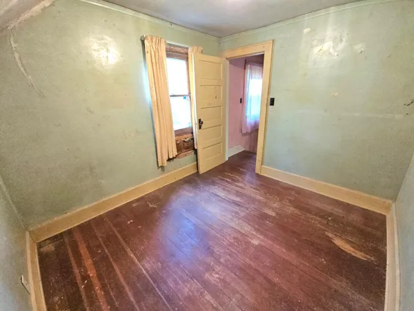 $279,000 | 920 East Evergreen Street, Isle, MN 56342