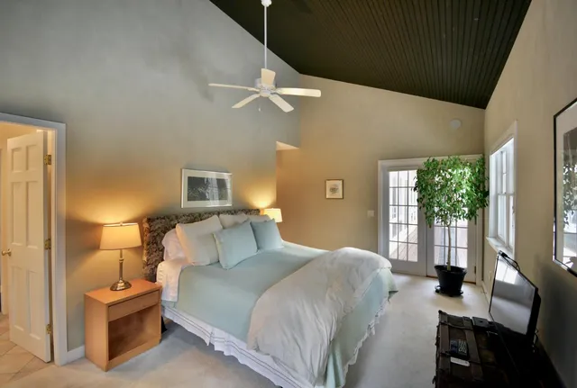 $1,250,000 | 73 Middlegate Lane, New Portland, ME 04961