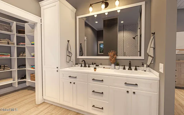 $1,150,000 | 68 Saratoga Springs, Saratoga Springs, NY 12866