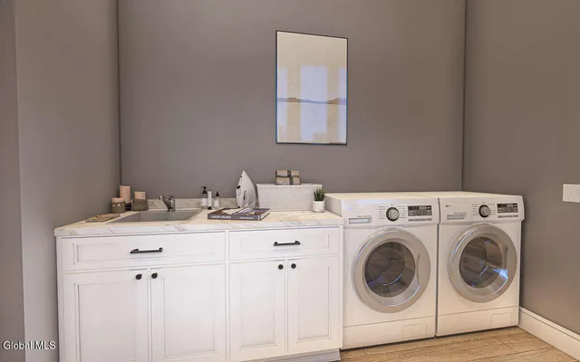 $1,150,000 | 68 Saratoga Springs, Saratoga Springs, NY 12866