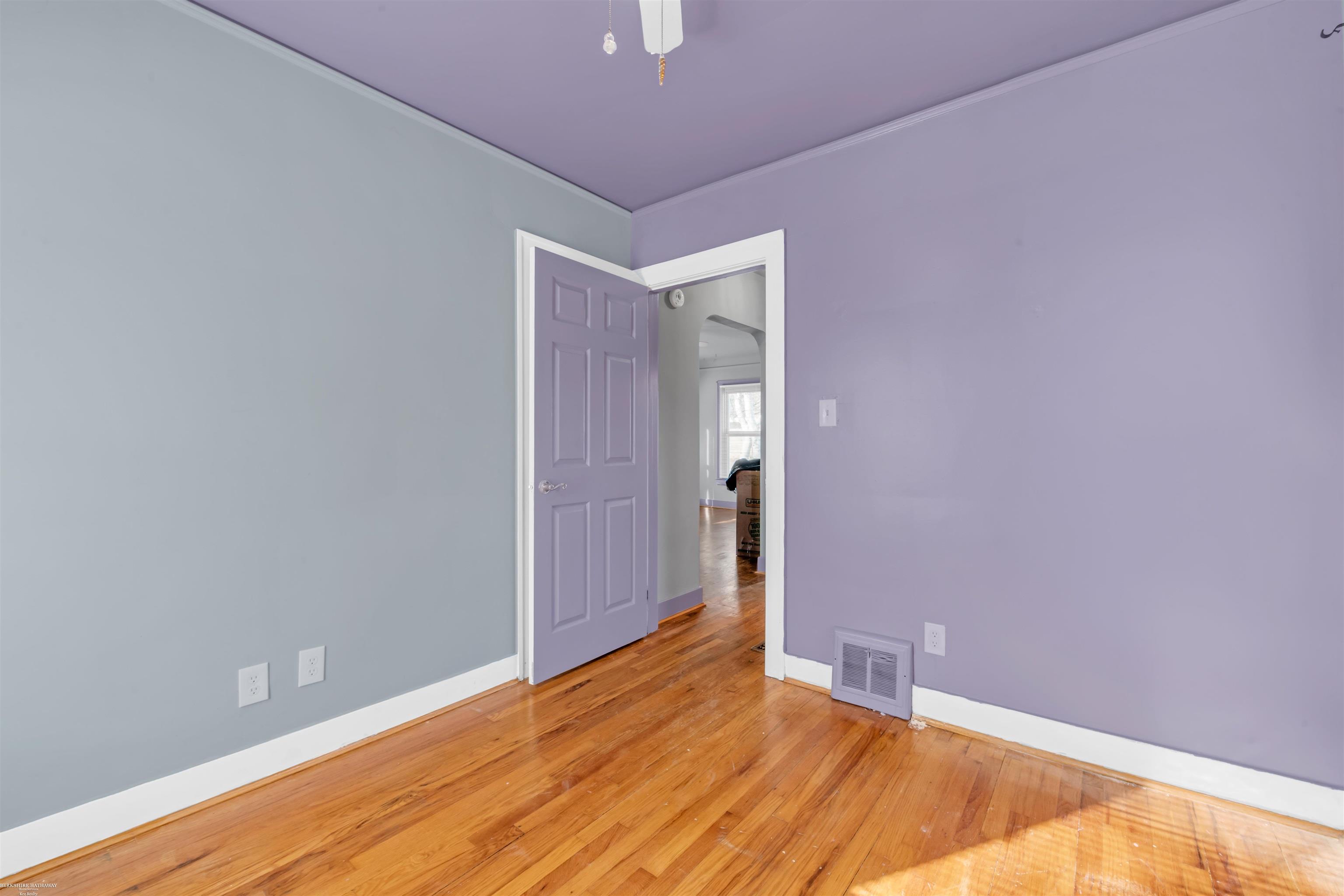 15800 Stephens Road Eastpointe, MI 48021 - Photo 10 of 21 50101524-9.JPG