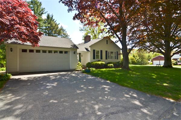 16 Alden Road Andover, MA 01810 - Photo 4 of 30