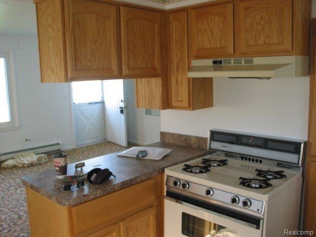 6381 Dyke Road Algonac, MI 48001 - Photo 7 of 21 kitchen (3).JPG