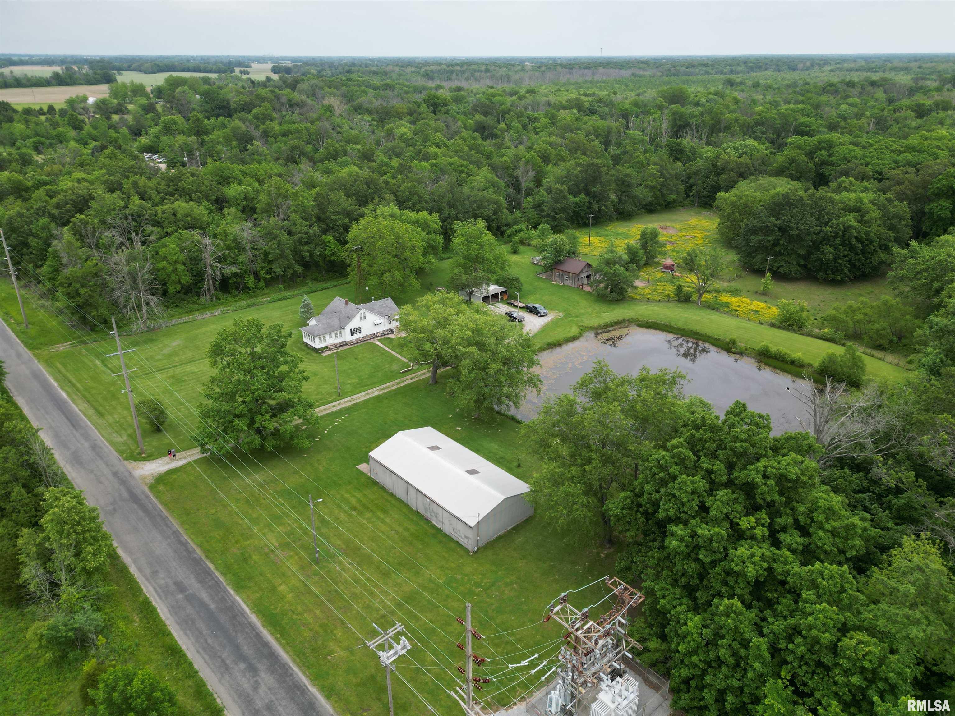 9504 Jolliff Bridge Road Centralia, IL 62801 - Photo 4 of 21 Gallery Image 4
