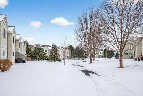 $245,000 | 15057 Dunwood Trail, Unit 58, Apple Valley, MN 55124