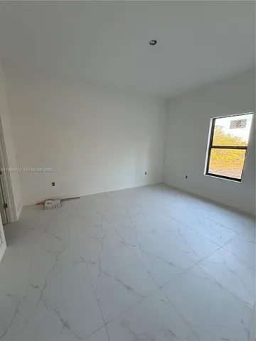 $2,000 | 66 Organ Street, Unit 66, Punta Gorda, FL 33982