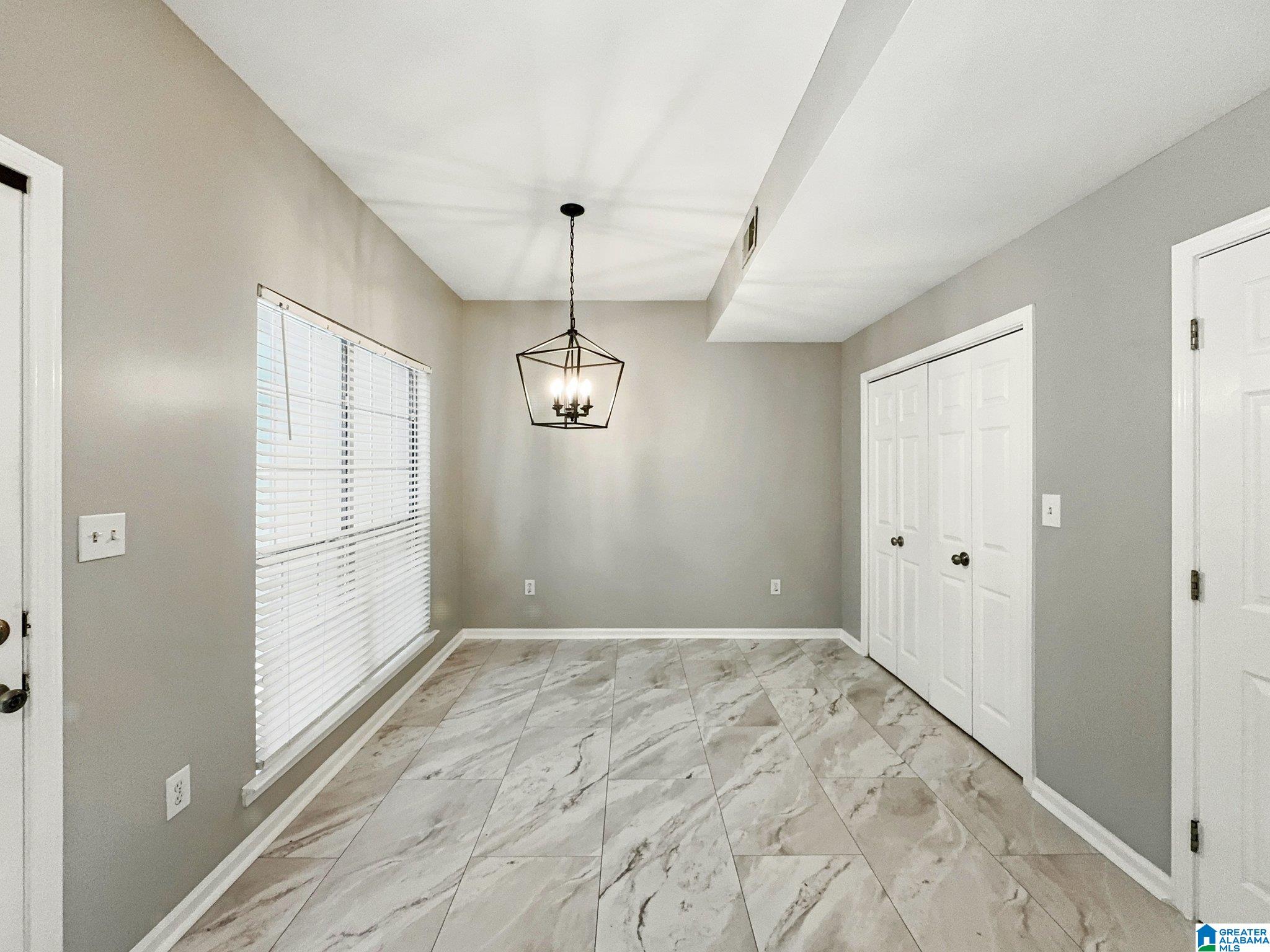 407 Cambrian Ridge Drive Pelham, AL 35124 - Photo 8 of 26