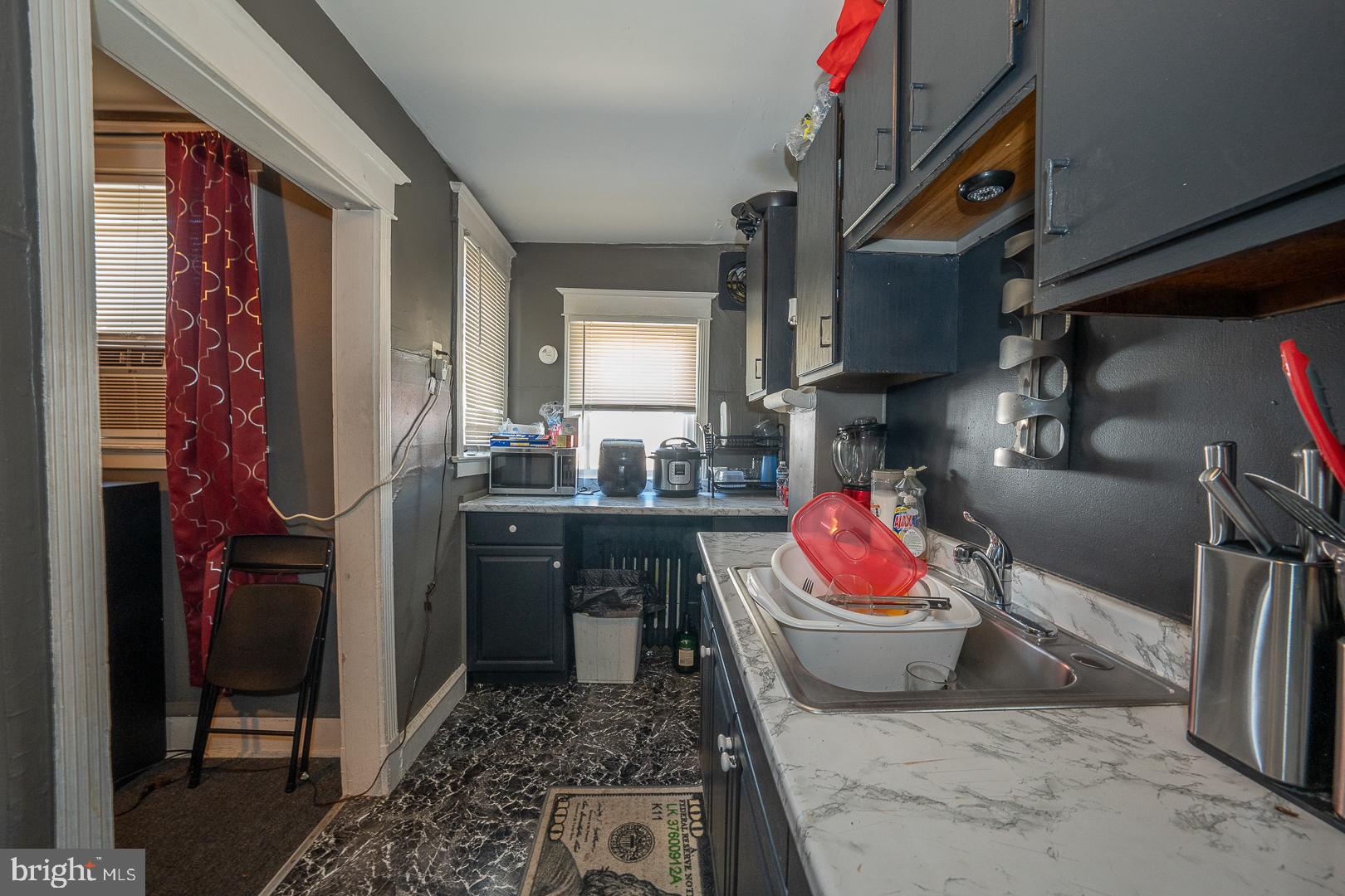 7021 Clinton Road Upper Darby, PA 19082 - Photo 12 of 33