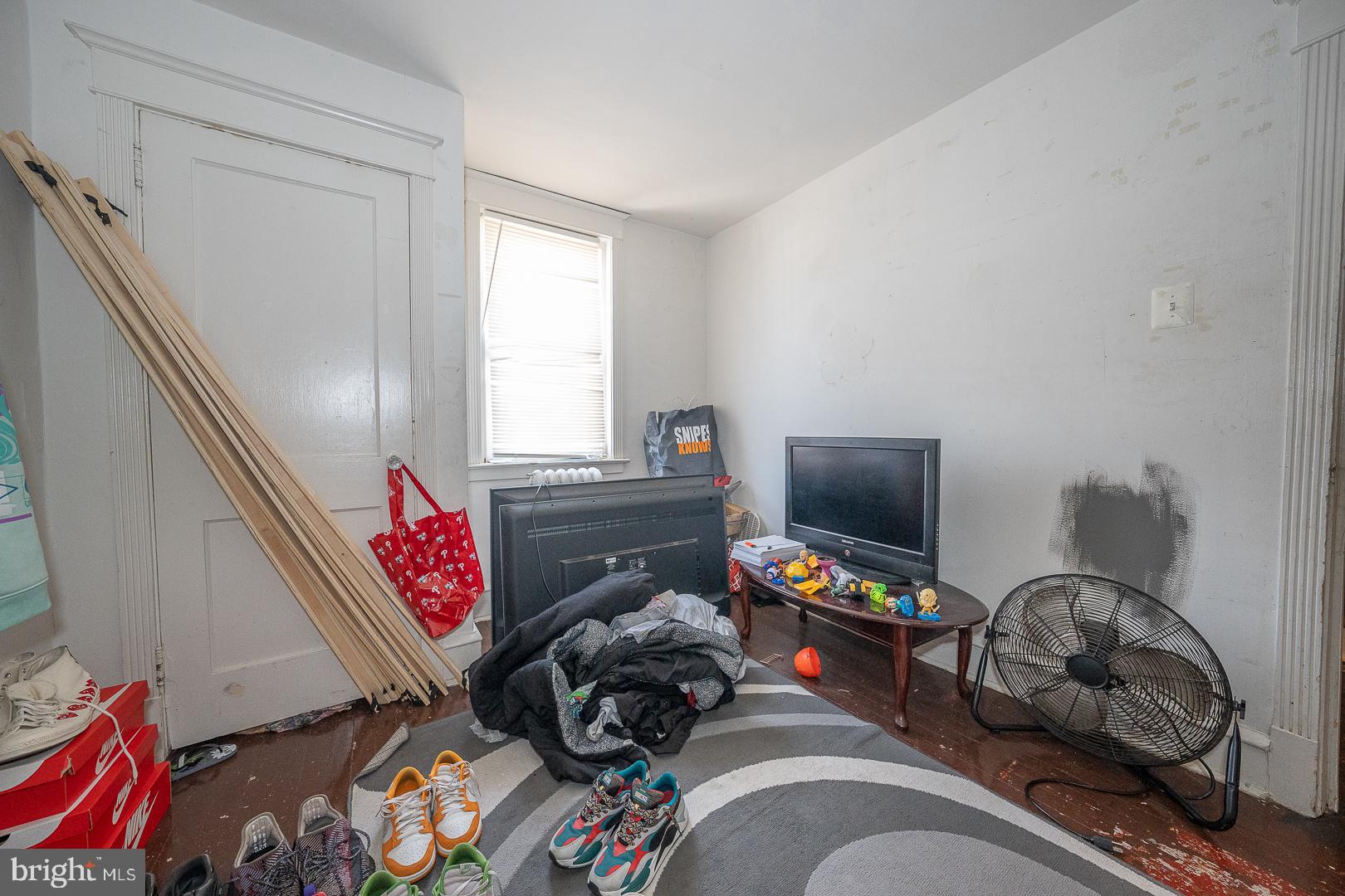 7021 Clinton Road Upper Darby, PA 19082 - Photo 20 of 33
