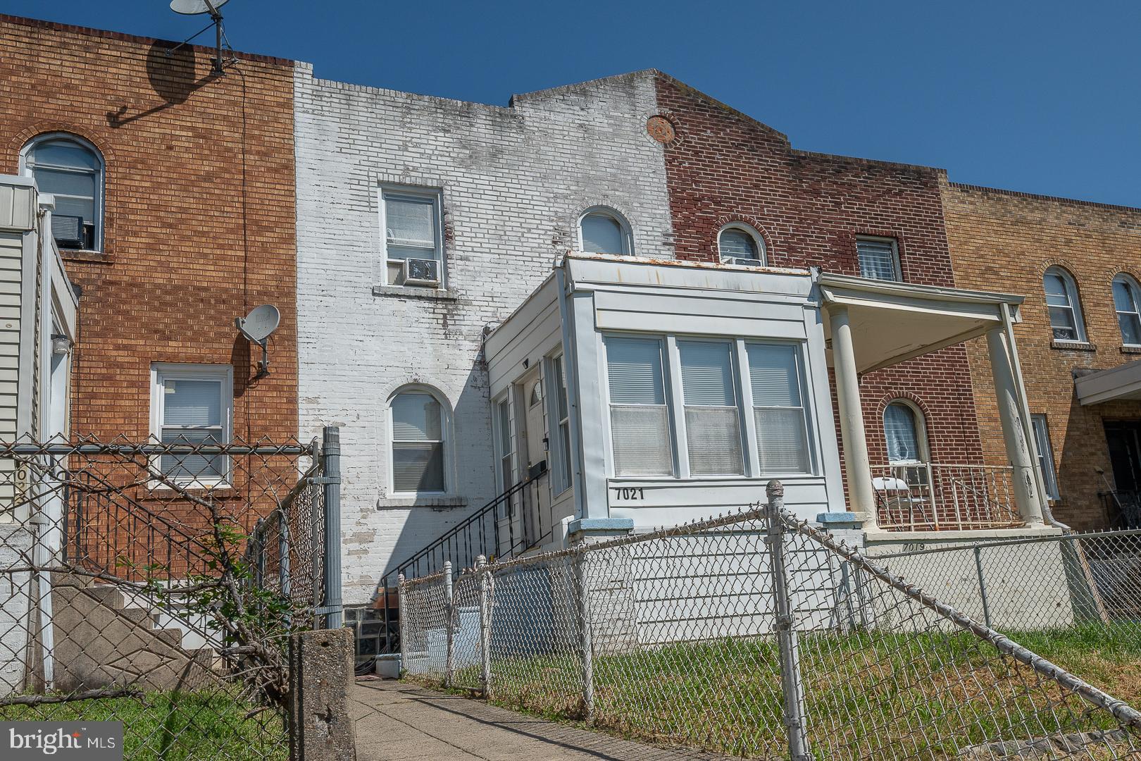 7021 Clinton Road Upper Darby, PA 19082 - Photo 2 of 33