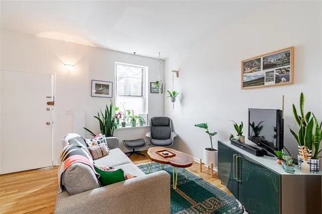 $3,700 | 187 Wayne Street, Unit C409, Jersey City, NJ 07302