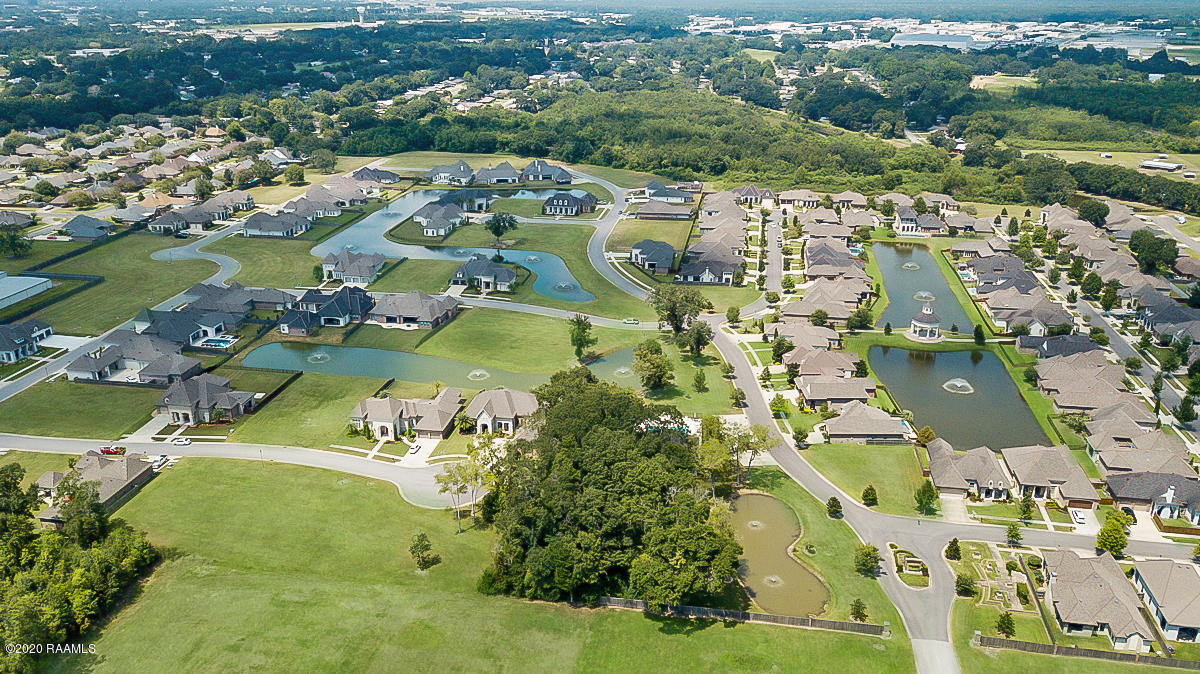 215 Rue De La Rochelle Broussard, LA 70518 - Photo 47 of 50 Mon Jardin Community Photos-3