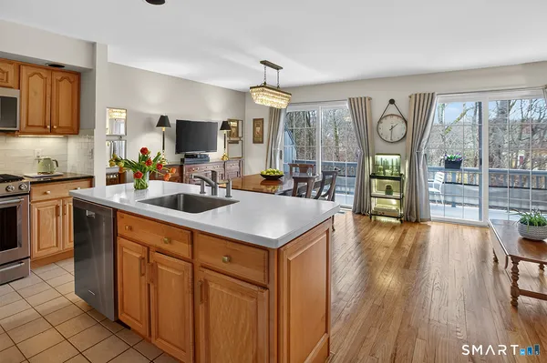 $649,000 | 23 Balmaha Cl, Fairfield, CT 06825