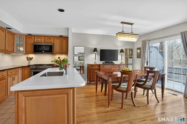 $649,000 | 23 Balmaha Cl, Fairfield, CT 06825