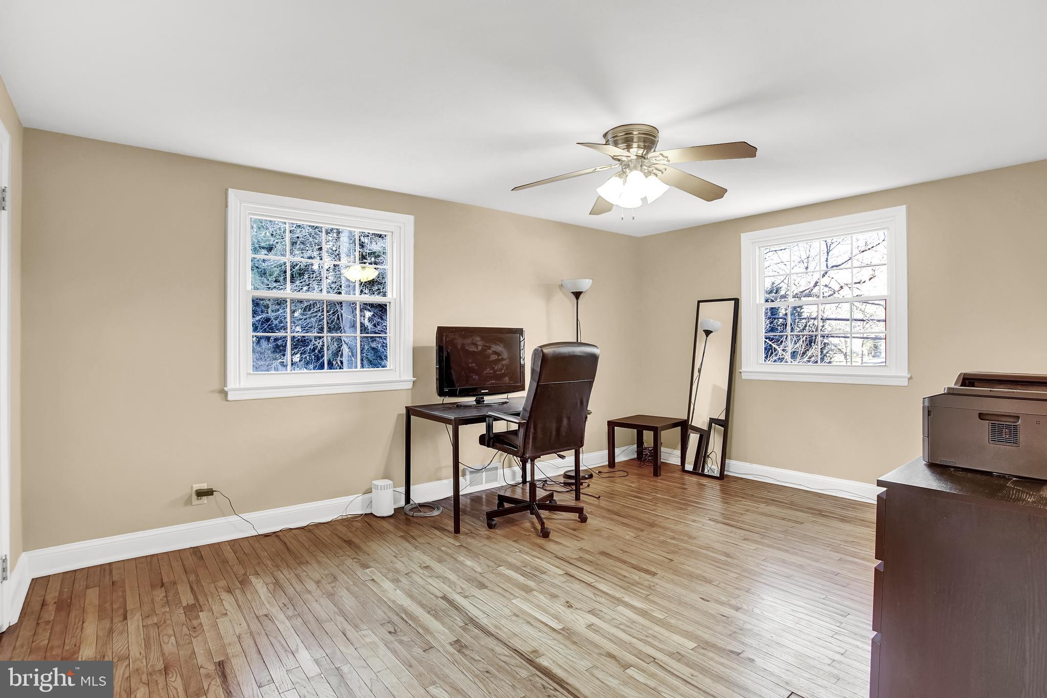 8024 Hammond Road Cheltenham, PA 19012 - Photo 18 of 32