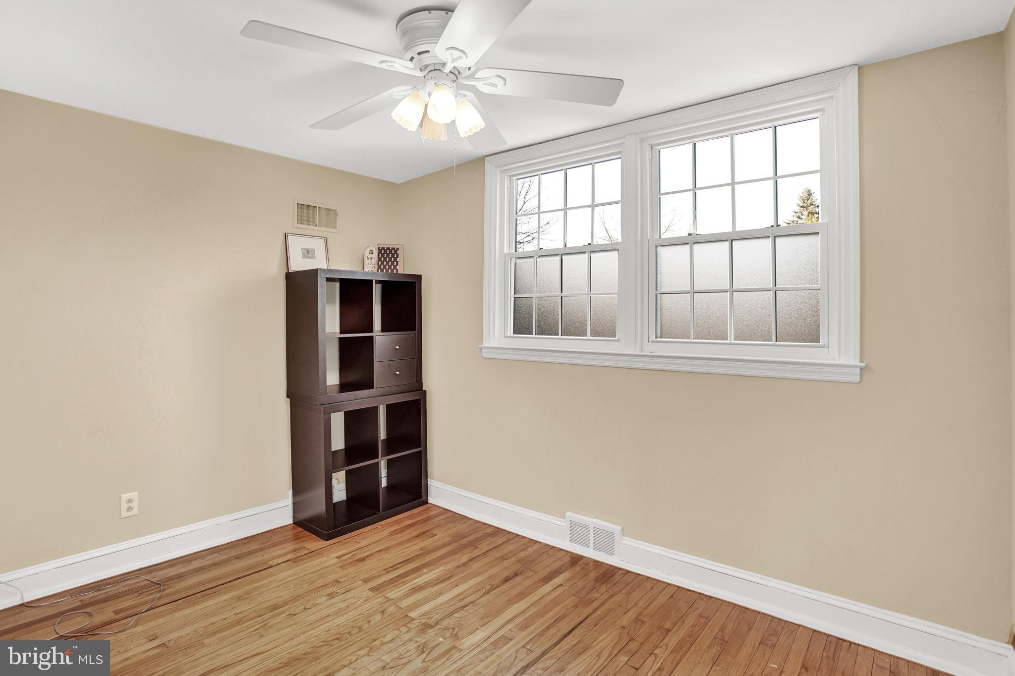 8024 Hammond Road Cheltenham, PA 19012 - Photo 24 of 32