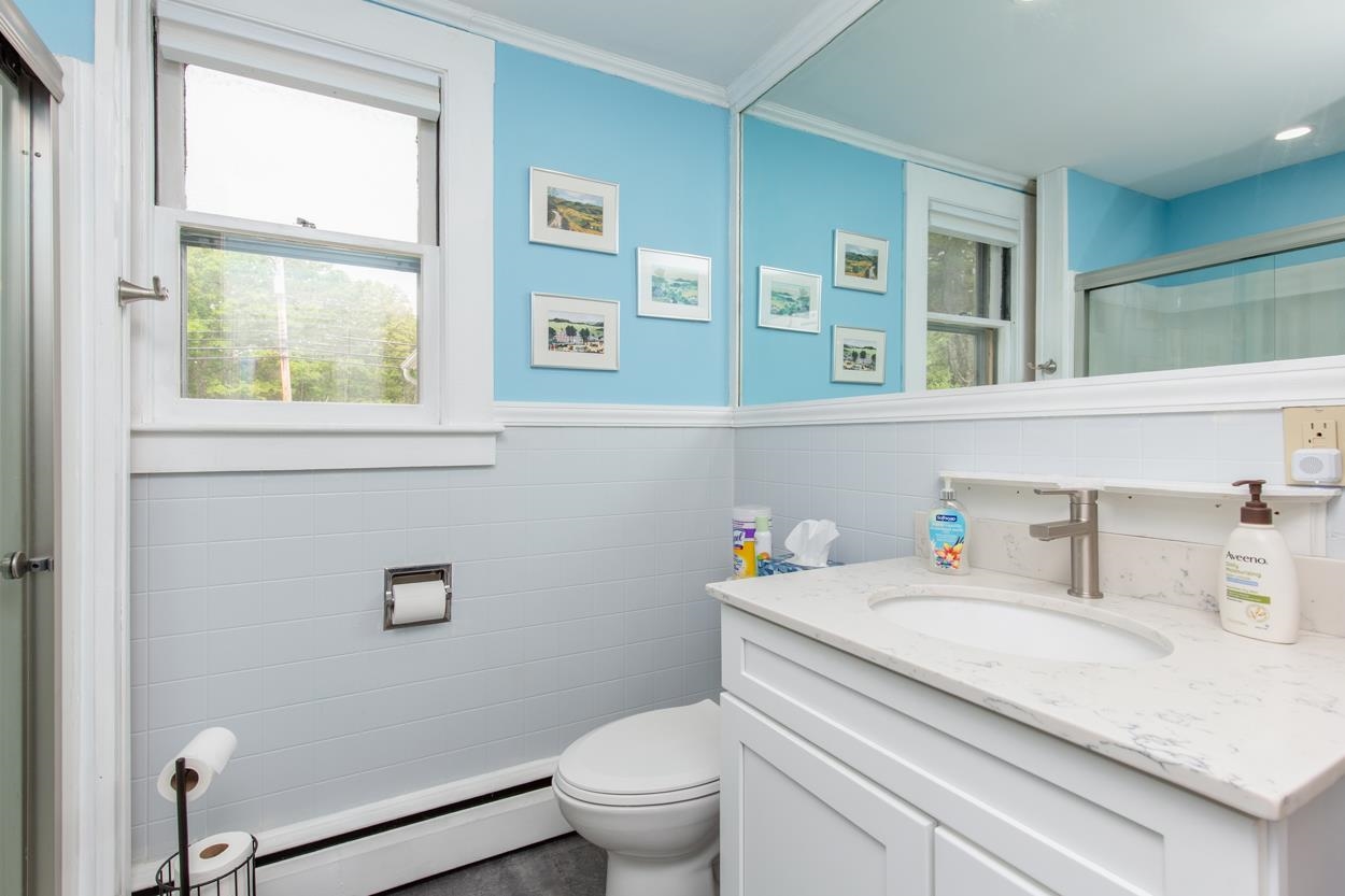 493 Clinton Street Concord, NH 03301 - Photo 13 of 58