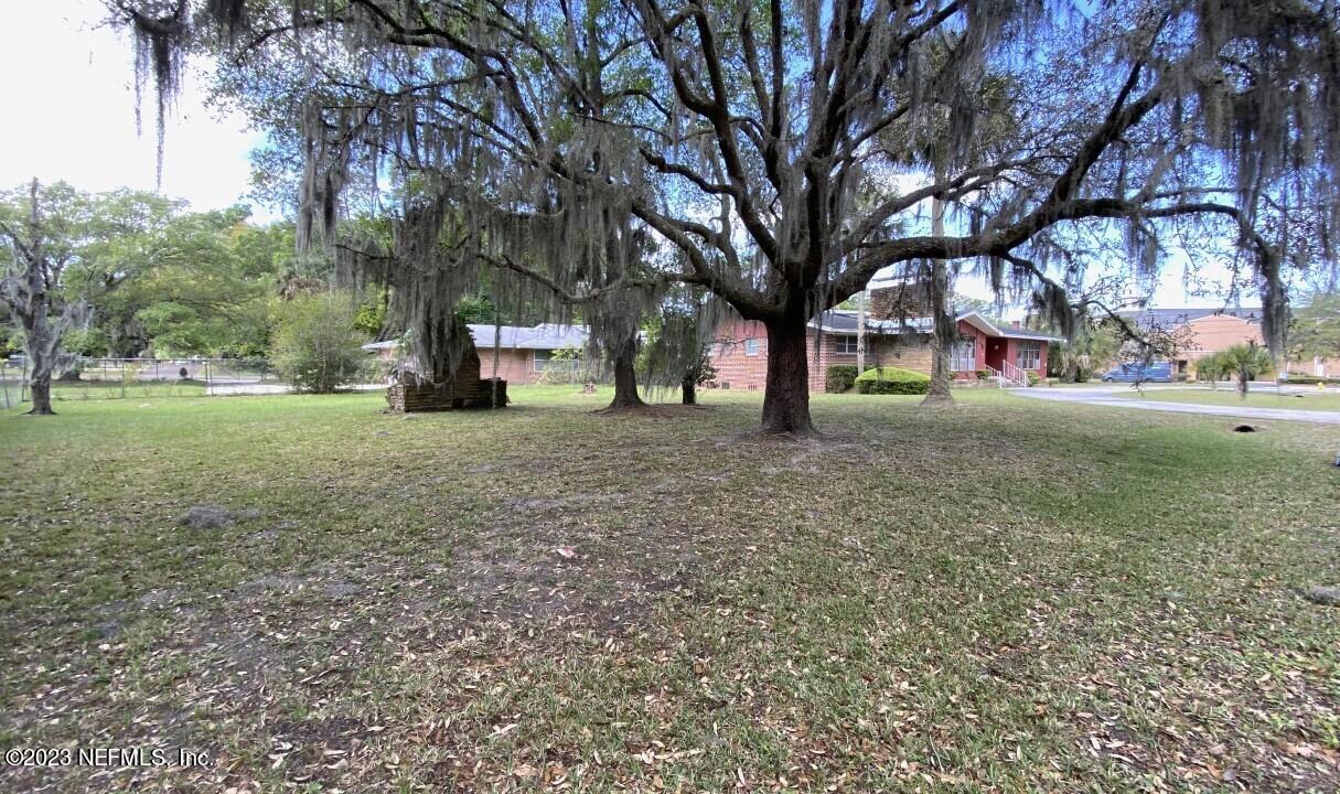 5956 Ellakel Road Jacksonville, FL 32208 - Photo 17 of 17 Side view