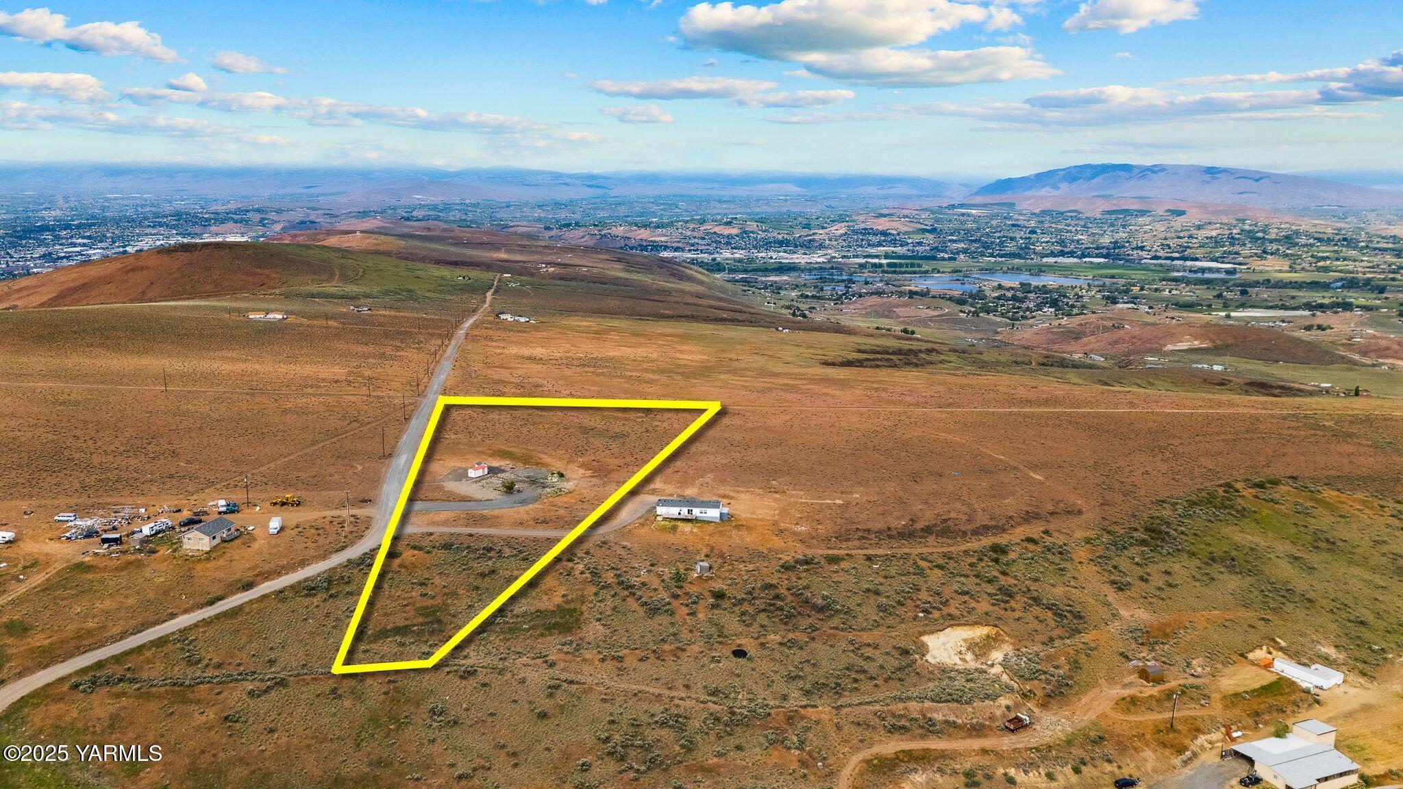 371 Woodward West Road Yakima, WA 98901 - Photo 7 of 15 371 Woodward West Rd-6 prop