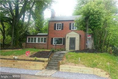 10402 Clinton Avenue Silver Spring, MD 20902 - Photo 1 of 10 Exterior (General)