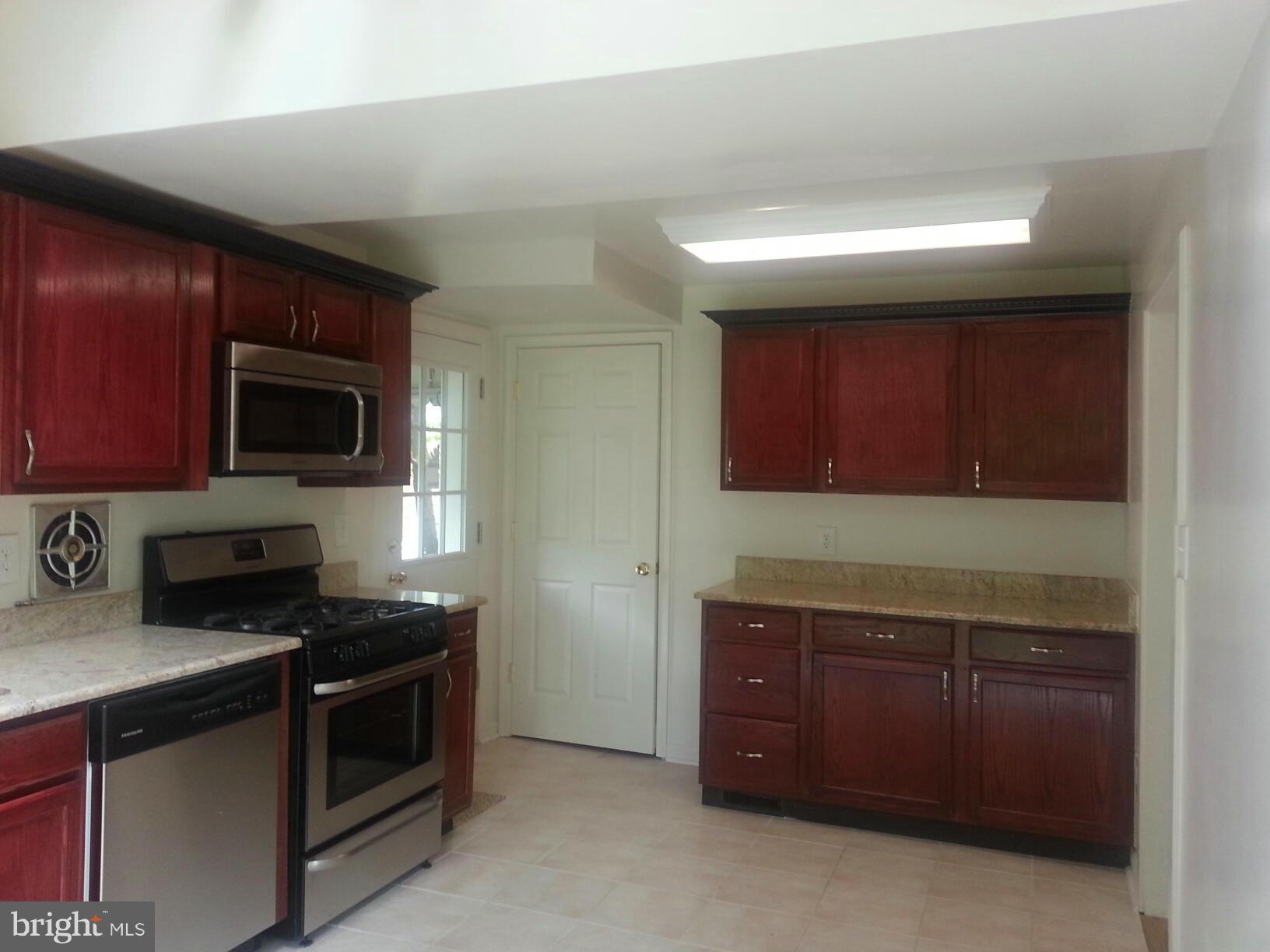 10402 Clinton Avenue Silver Spring, MD 20902 - Photo 4 of 10 Kitchen