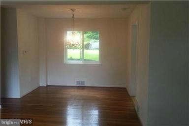 10402 Clinton Avenue Silver Spring, MD 20902 - Photo 6 of 10 Dining Room