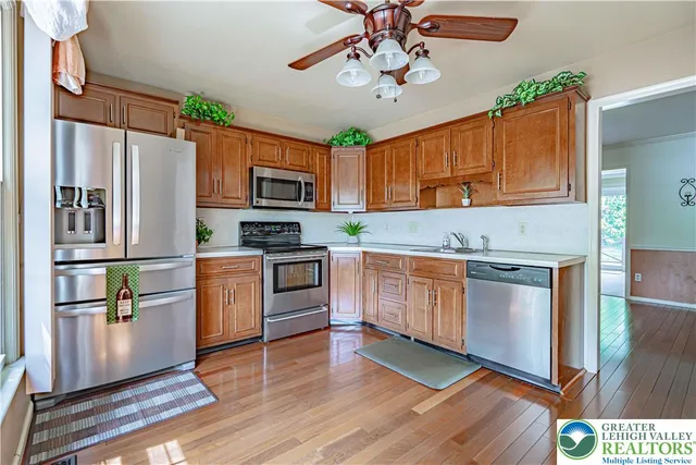 $2,300 | 4531 North Hedgerow Drive, Allentown, PA 18103