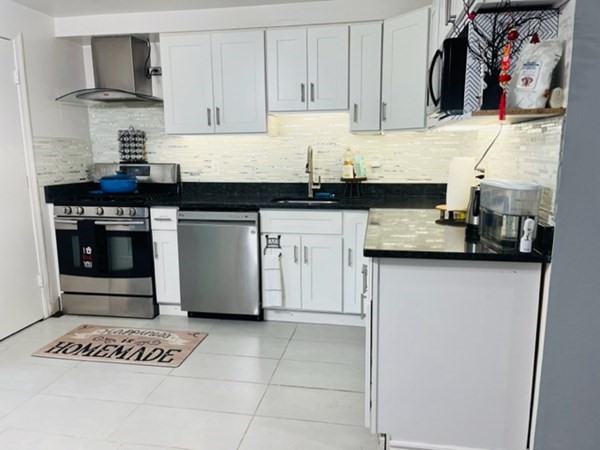 78 Roper Street, Unit A Lowell, MA 01852 - Photo 4 of 7 Gallery Image 4