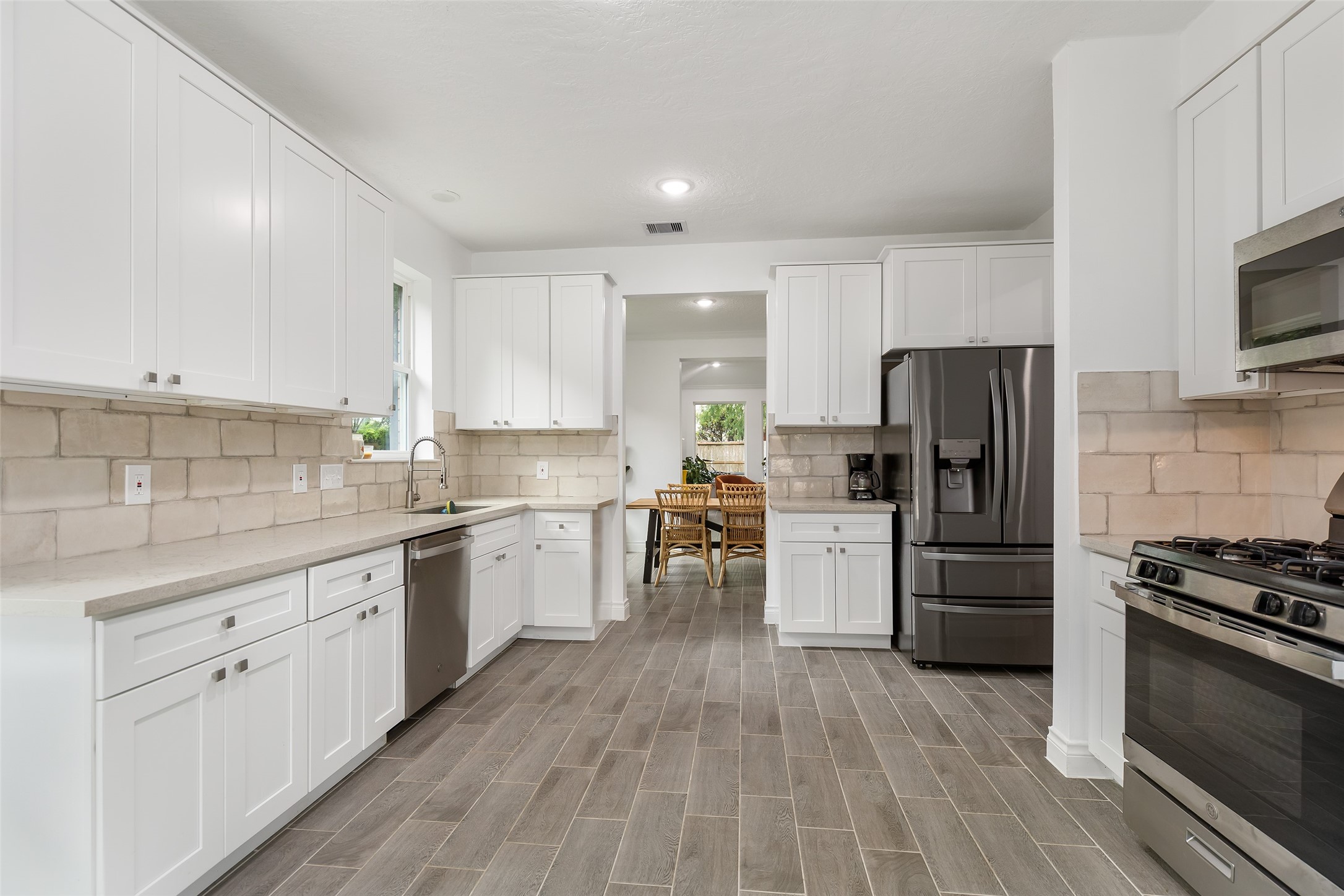 16011 Country Bend Road Houston, TX 77095 - Photo 11 of 25