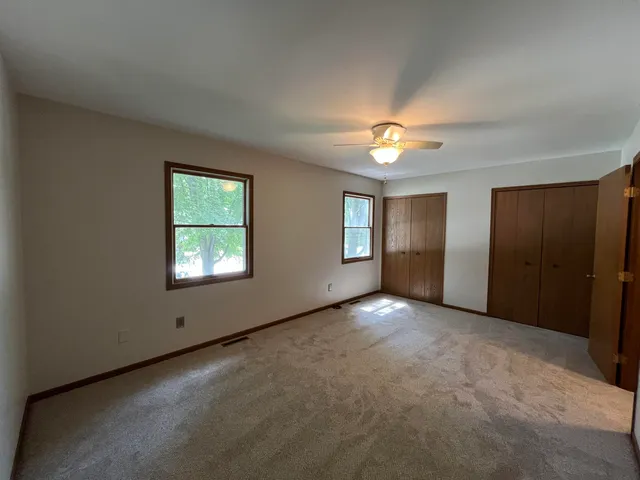 $2,250 | 852 Burr Oak Drive, Chesterton, IN 46304