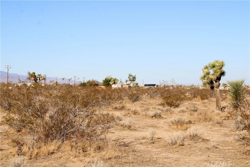 11 Sacramento Road Phelan, CA 92371 - Photo 6 of 13 a view of a city